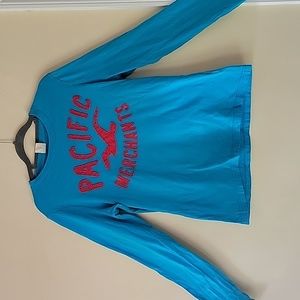 Hollister shirt